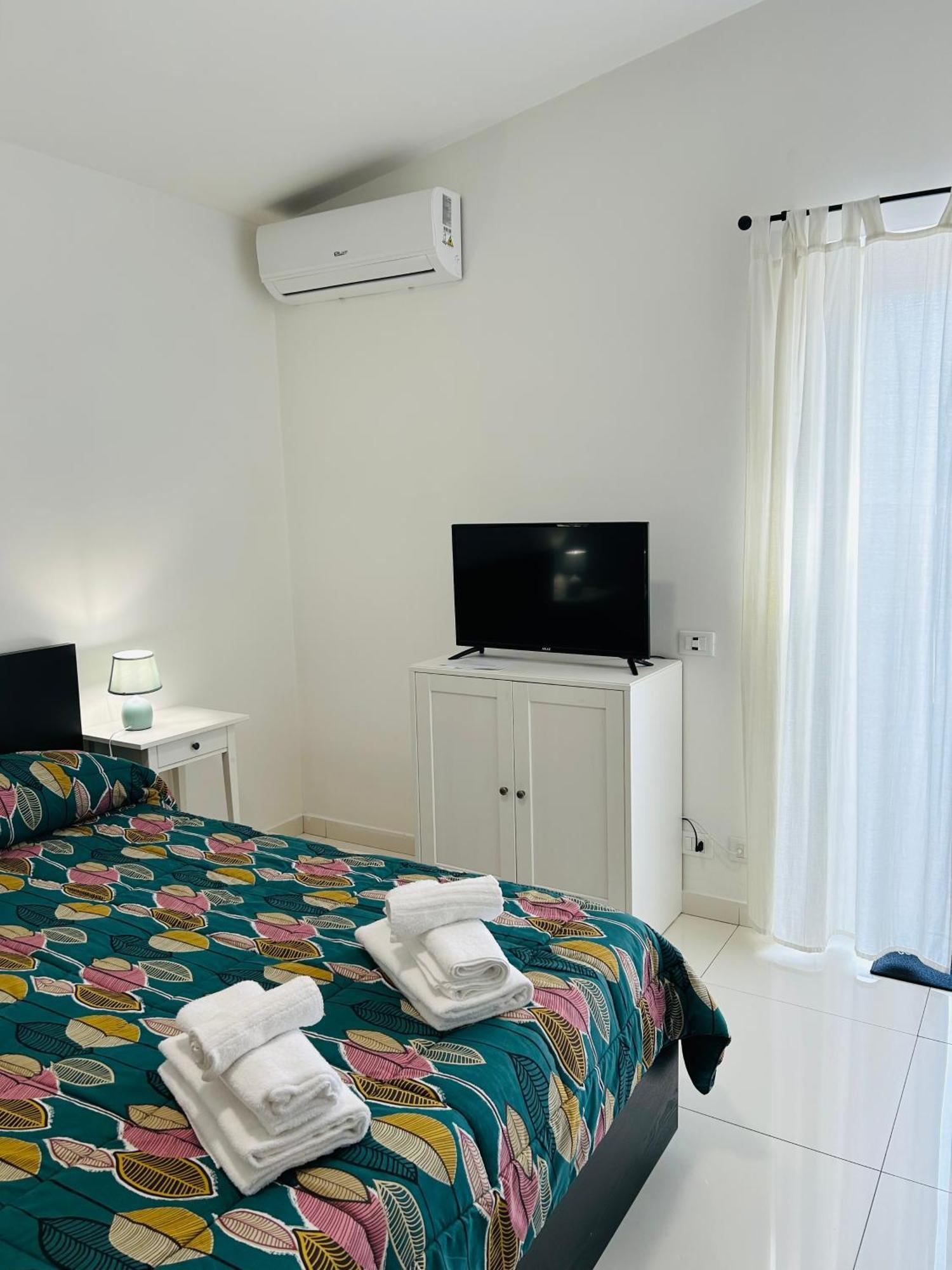 Bed and Breakfast The House Fiera Di Roma Aeroporto Fiumicino Ponte Galeria Exterior foto